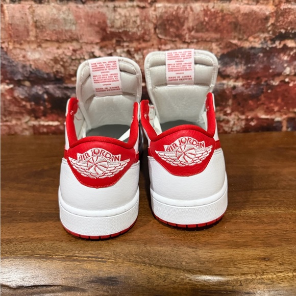 Jordan Sneakers White Red Accents - Picture 8 of 8